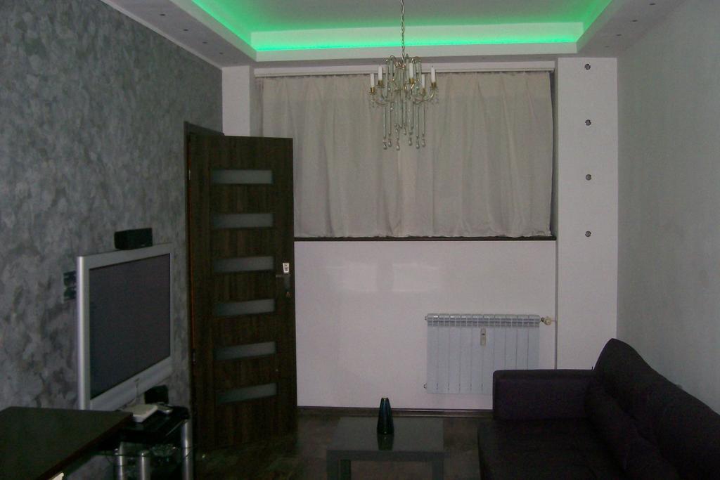 Apartamento Apartament Neon Gdynia Habitación foto